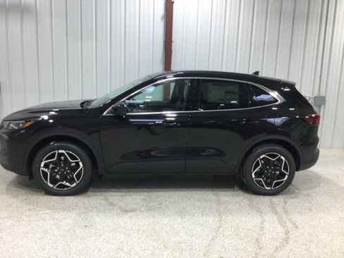 New 2026 Ford Escape Platinum w/ Premium Technology Package image 2