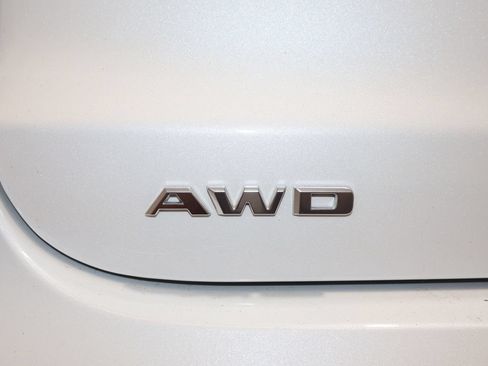 Used 2024 Cadillac XT6 Sport w/ LPO, Floor Liner Package AWD/4WD image 38