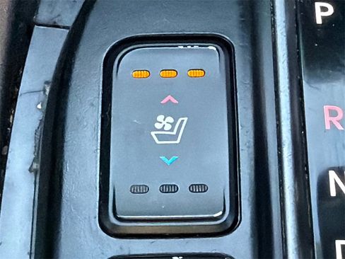 Used 2017 Hyundai Santa Fe Sport image 31