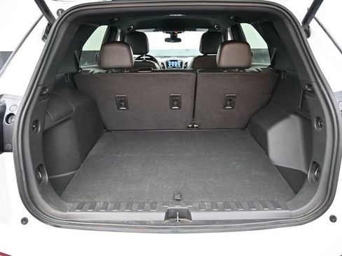 Used 2023 Chevrolet Equinox RS image 30