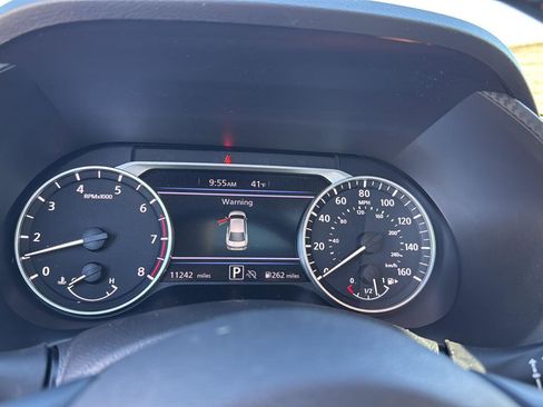 Used 2024 Nissan Sentra SR w/ SR Premium Package image 20