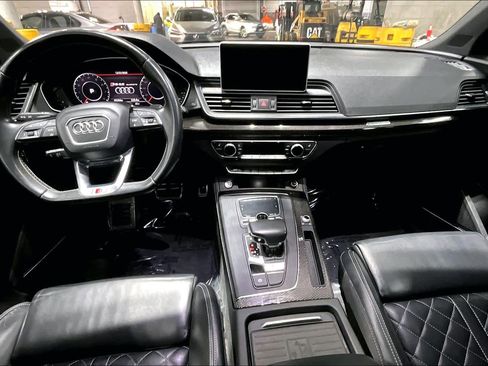 Used 2020 Audi SQ5 Premium Plus w/ Premium Plus Package image 15