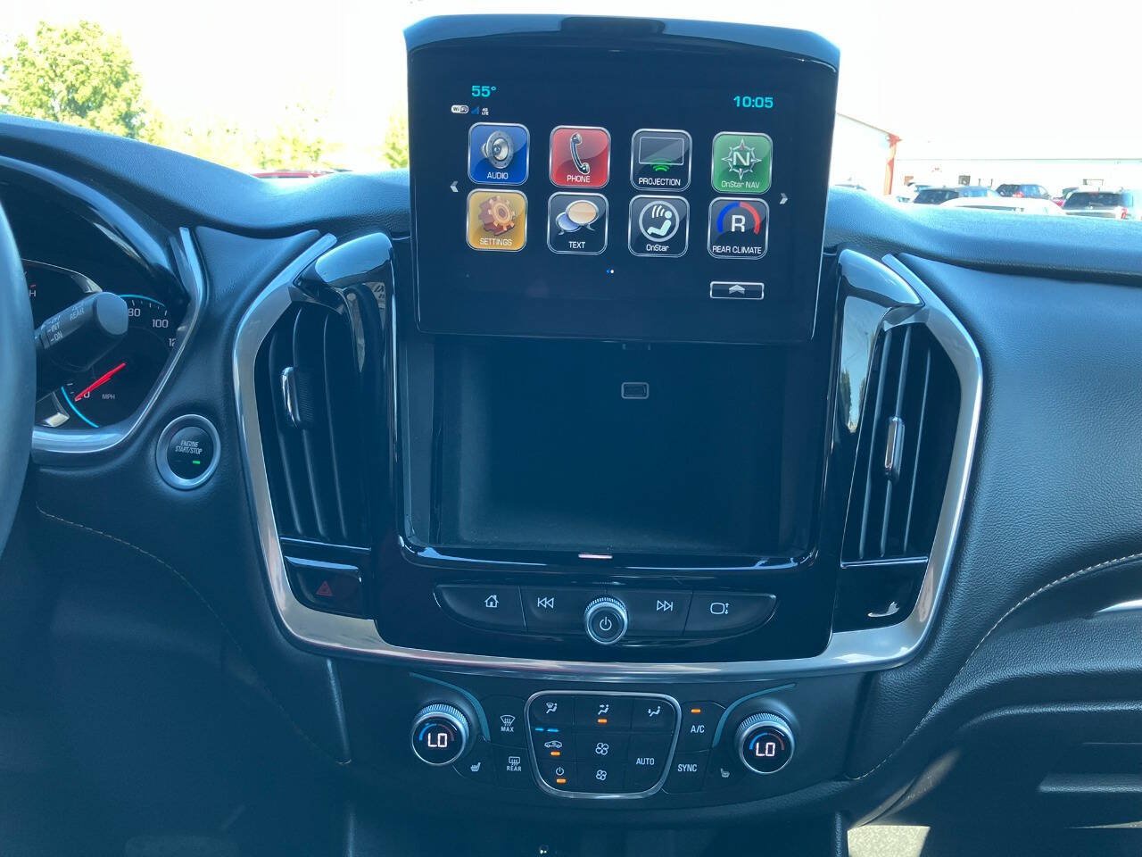 Used 2018 Chevrolet Traverse LT AWD/4WD image 21