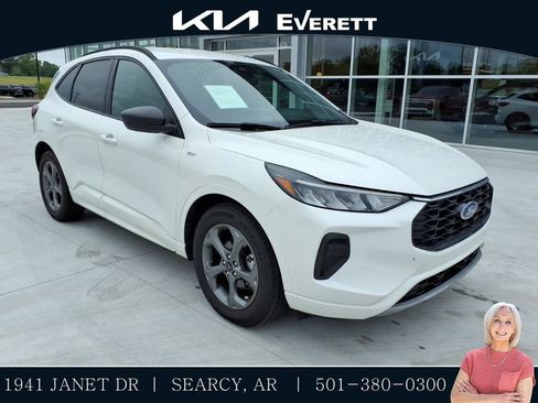 Used 2023 Ford Escape ST-Line w/ Tech Pack #1 FWD image 1