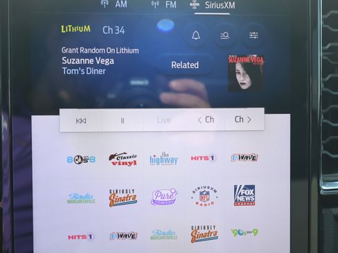 Used 2024 Ford Ranger Lariat w/ FX4 Off-Road Package image 19