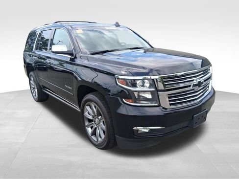 Used 2018 Chevrolet Tahoe Premier AWD/4WD image 3