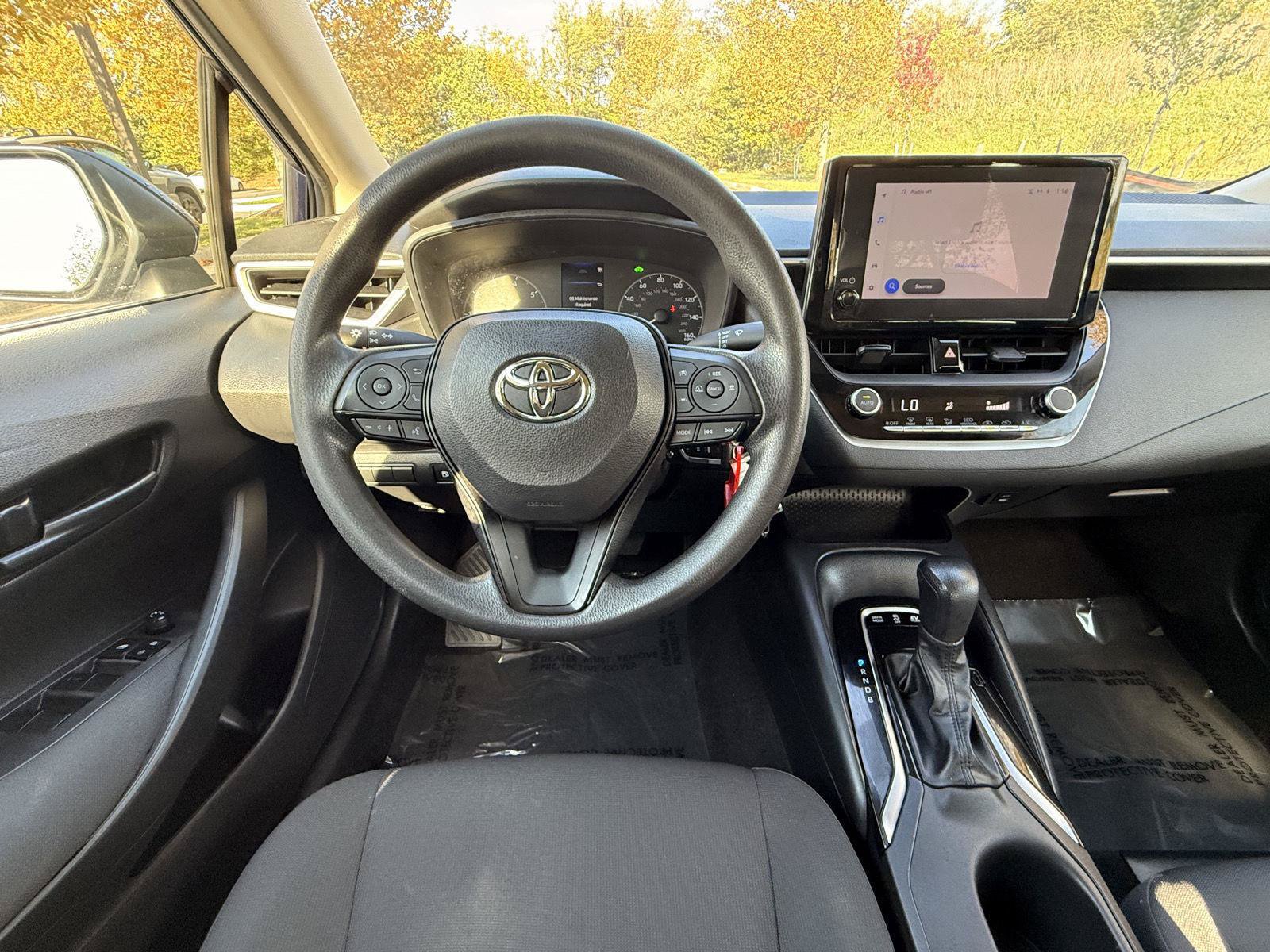 Used 2023 Toyota Corolla LE w/ Carpet Mat Package (TMS) FWD image 21