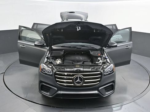 Used 2026 Mercedes-Benz GLS 450 4MATIC image 52