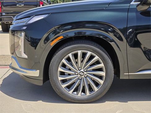 Used 2025 Hyundai Palisade Calligraphy image 5