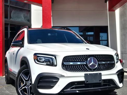 Used 2022 Mercedes-Benz GLB 250 GLB 250 image 11