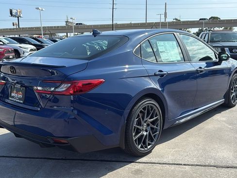 New 2026 Toyota Camry SE image 7