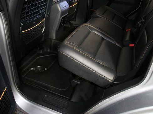 Used 2024 Ford Bronco Badlands image 27