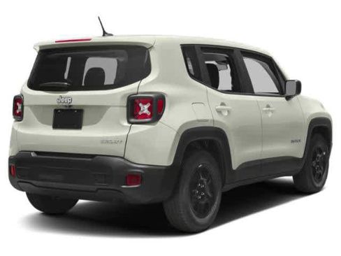 Used 2018 Jeep Renegade Latitude FWD image 2