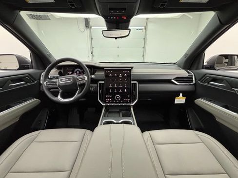 New 2026 GMC Acadia Elevation w/ Elevation Premium Package FWD image 3