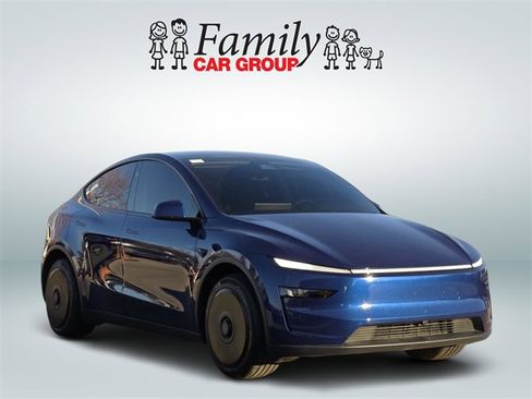 Used 2026 Tesla Model Y 2WD image 2