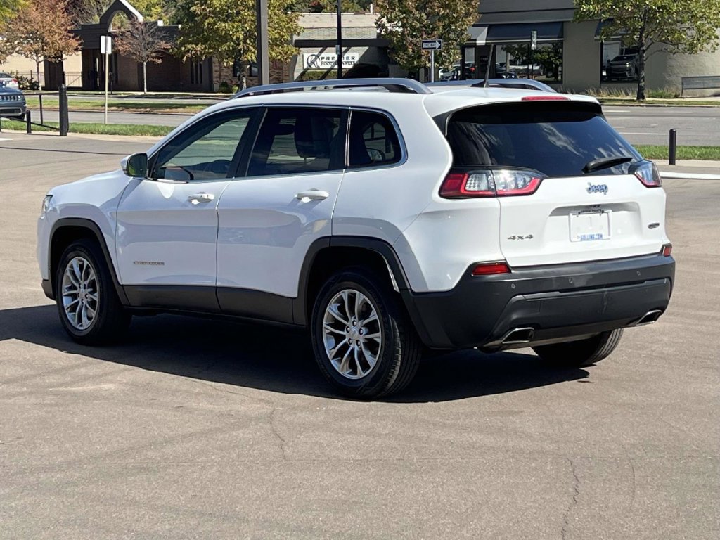 Used 2019 Jeep Cherokee Latitude Plus w/ Comfort/Convenience Group AWD/4WD image 4
