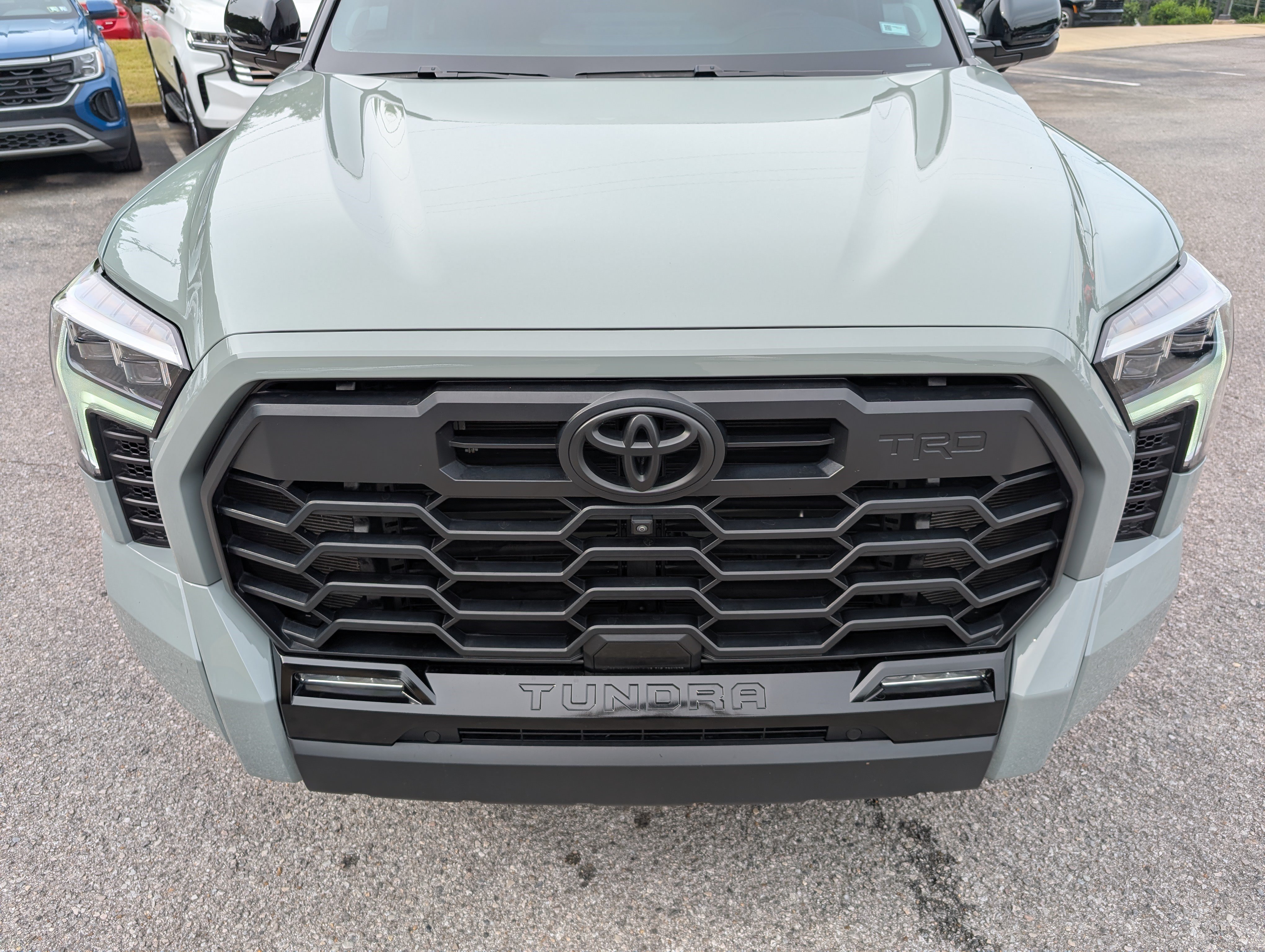 Used 2024 Toyota Tundra Limited w/ TRD Off-Road Package AWD/4WD image 12
