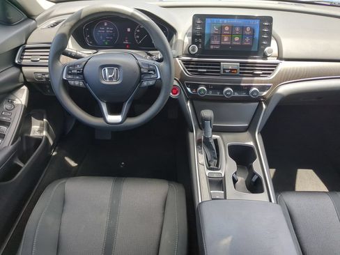 Used 2018 Honda Accord EX image 12