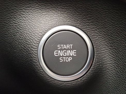 New 2026 Volvo XC40 B5 Plus w/ Protection Package Premier image 17