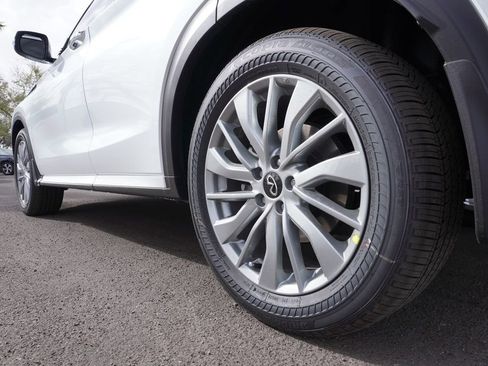 Used 2025 INFINITI QX50 Luxe image 6