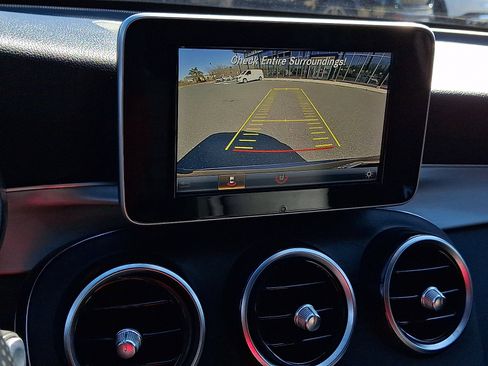 Certified 2019 Mercedes-Benz GLC 300 4MATIC image 18