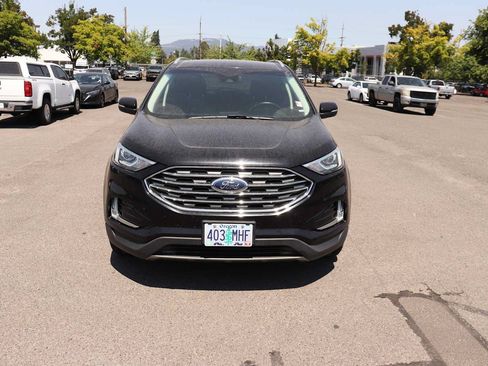 Used 2019 Ford Edge Titanium AWD/4WD image 2