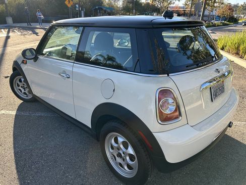 Used 2012 MINI Cooper Hardtop image 3