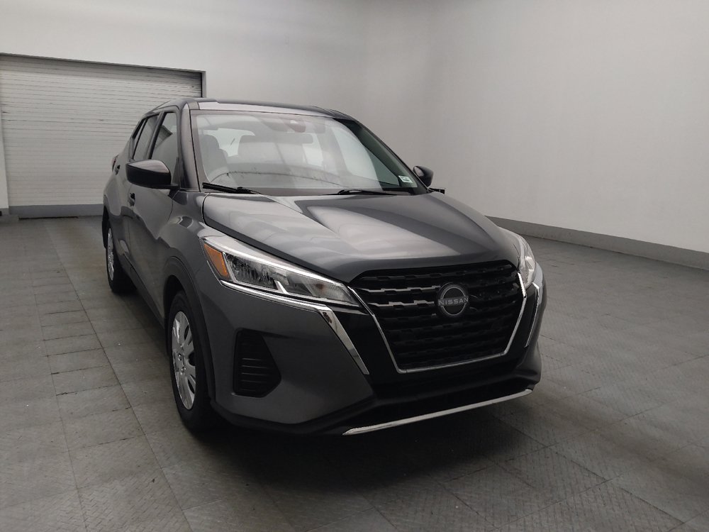 Used 2023 Nissan Kicks S FWD image 13