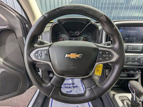 Used 2022 Chevrolet Colorado LT w/ Fleet Safety Package image 15