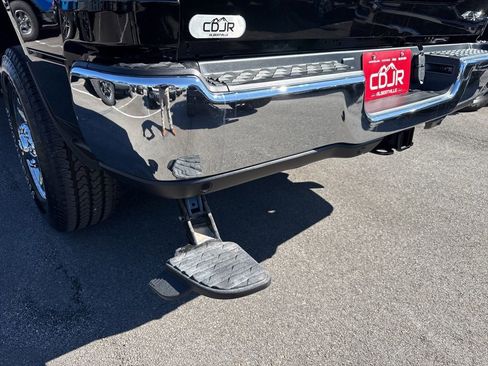 New 2026 RAM 2500 Tradesman AWD/4WD image 16