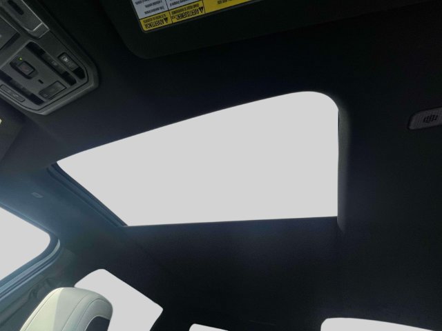 Certified 2025 Toyota Tundra Capstone AWD/4WD image 36