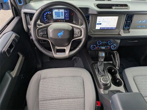 Used 2023 Ford Bronco Outer Banks image 26