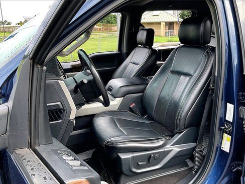 Used 2020 Ford F150 Lariat image 27