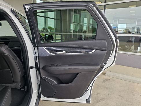 Used 2024 Cadillac XT5 Premium Luxury w/ Technology Package AWD/4WD image 13