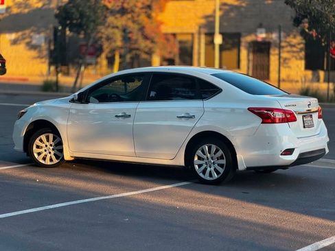 Used 2016 Nissan Sentra S FWD image 9