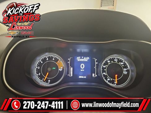 Used 2022 Jeep Cherokee Latitude AWD/4WD image 19
