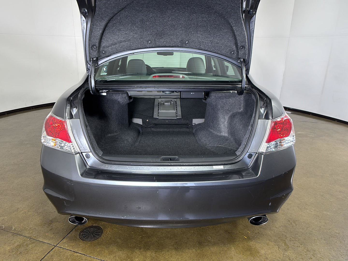 Used 2010 Honda Accord EX-L image 14