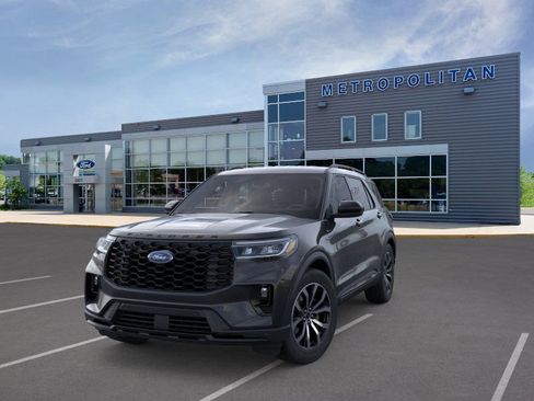 New 2025 Ford Explorer ST-Line image 2