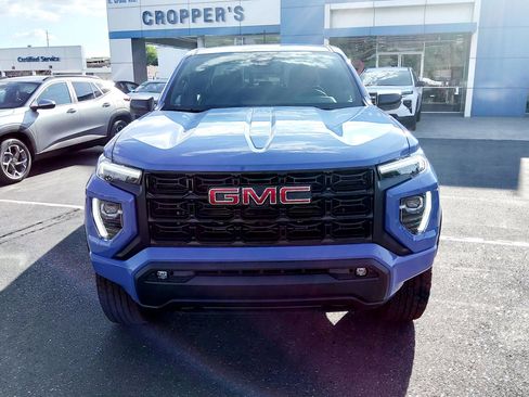 New 2025 GMC Canyon Elevation w/ Convenience Package image 2