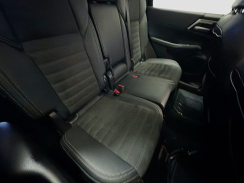 Used 2022 Mitsubishi Outlander SE FWD image 14