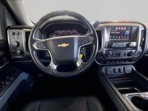 Used 2018 Chevrolet Silverado 1500 LTZ Z71 w/ Redline Edition AWD/4WD image 8