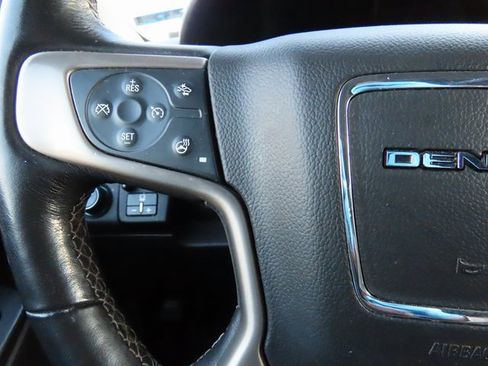 Used 2018 GMC Yukon XL Denali w/ Denali Ultimate Package image 32