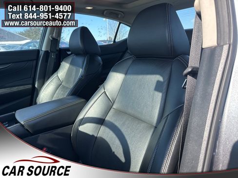 Used 2023 Nissan Maxima SL image 22