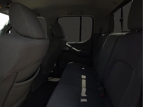Used 2019 Nissan Frontier SV RWD image 8