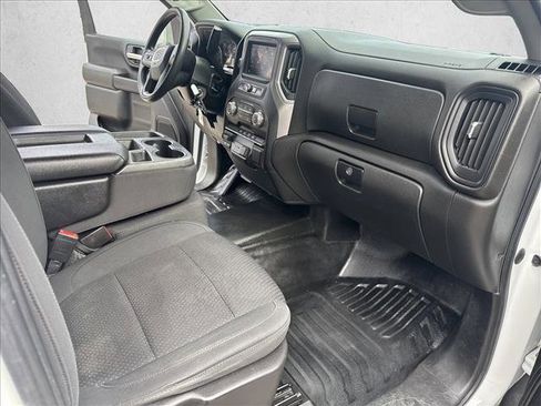 Used 2022 GMC Sierra 2500 Pro w/ Convenience Package RWD image 16