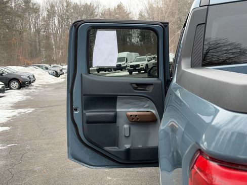 Used 2023 Ford Maverick Lariat w/ Lariat Luxury Package image 31