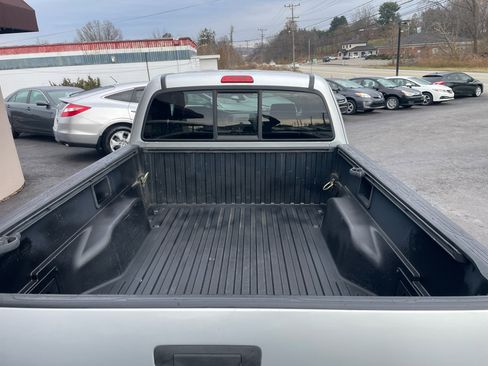 Used 2008 Toyota Tacoma PreRunner image 6