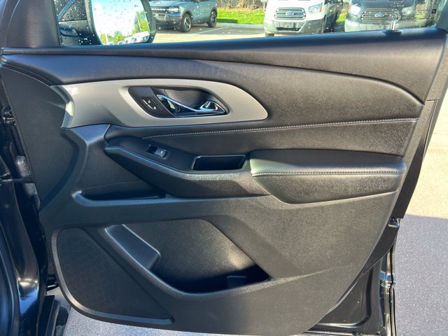 Used 2023 Chevrolet Traverse LT FWD image 10