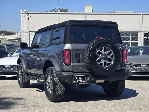 Used 2024 Ford Bronco Badlands image 8