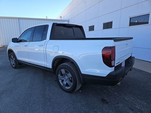 Used 2024 Honda Ridgeline TrailSport image 4